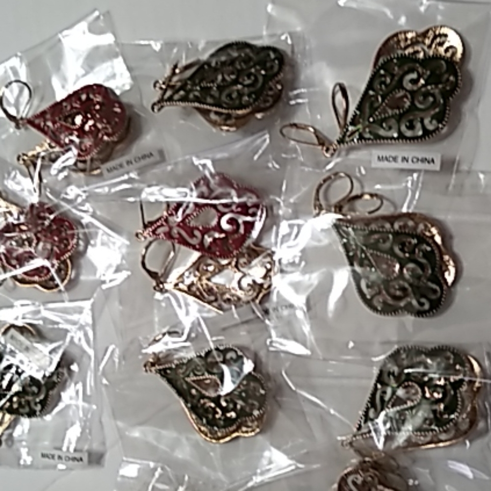 One dozen earrings